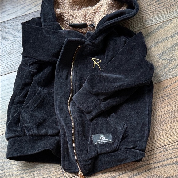 Rock Your Baby Black Hoodie with Gold Details and bear ears 12-18 months baby - Picture 8 of 10